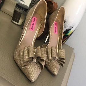 Betsey Johnson Gold Heels